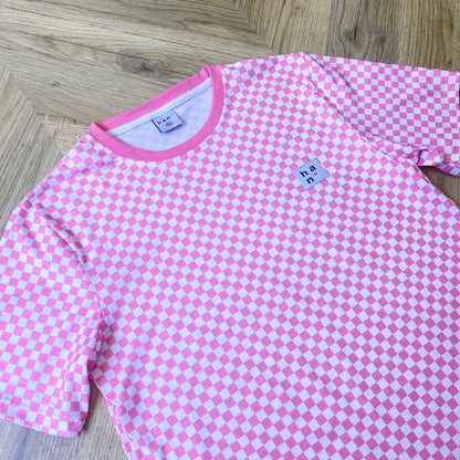 MUST GO Pink Checkmate Tee