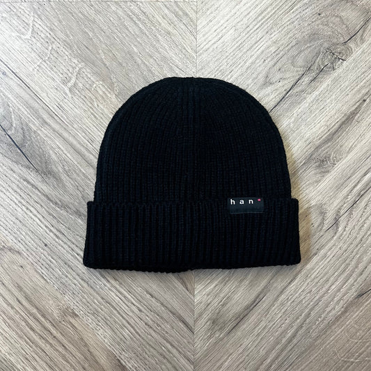 Ribbed Black Beanie